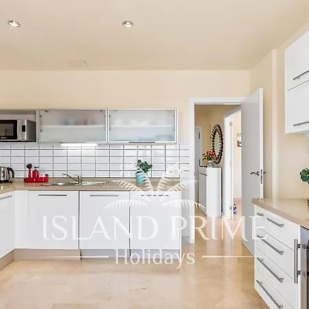 Family In Luxury Complex In La Caleta Mg5 * Costa Adeje (Tenerife)