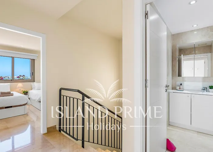 Apartment Family In Luxury Complex In La Caleta Mg5 *